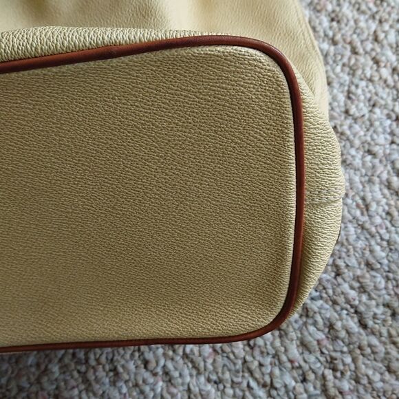 Esprit Vintage light yellow bucket bag, crossbody - Picture 12 of 16